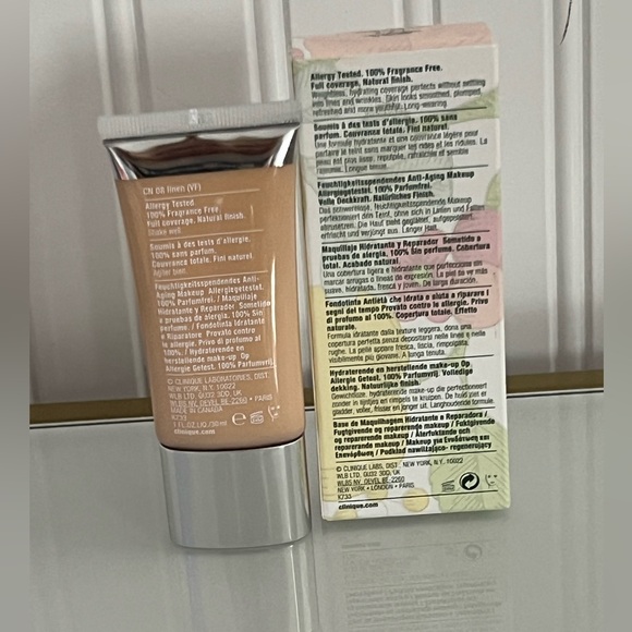 Clinique Even Better Refresh Hydrating & Repairing Makeup - Linen 08 - Picture 7 of 9